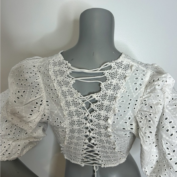 Gorgeous Bershka White Puff Sleeve Eyelet Crop Top❤️M - Picture 7 of 9